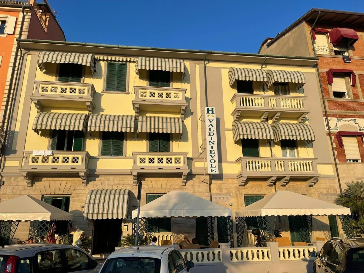 Hotel Valdinievole ลิโด ดิ กามาโยเร ภายนอก รูปภาพ